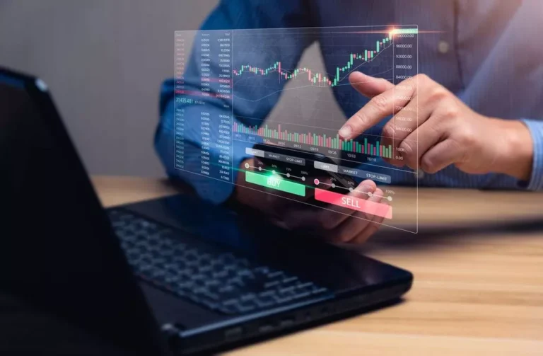 Financial vs. Tech Stocks: Key Differences Explained